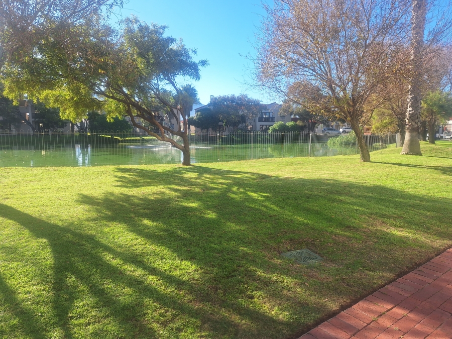 2 Bedroom Property for Sale in Greenways Golf Estate Western Cape